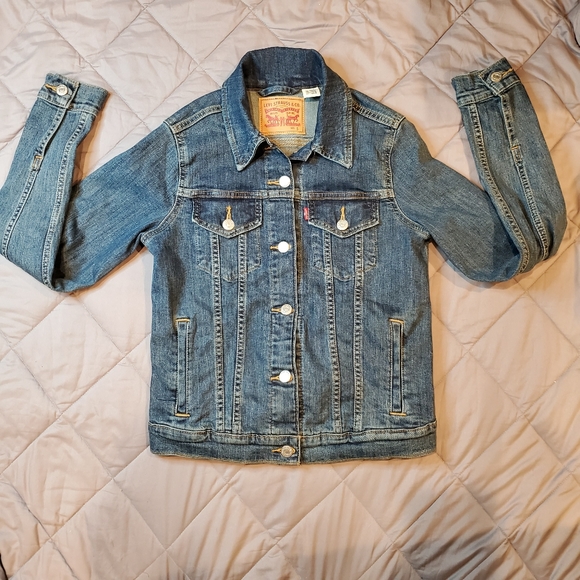 Levi's Denim Jacket - Picture 1 of 3
